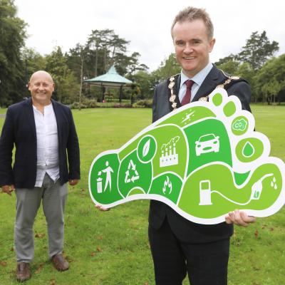 Mayor of Lisburn & Castlereagh City Council, Alderman Stephen Martin, is pictured with Denny Elliott, Head of Self Help Africa Northern Ireland, launching the charity’s carbon offsetting campaign. Small and medium sized companies across Lisburn and Castlereagh are being encouraged to join with the charity and plant a million new trees both here in Northern Ireland and in Africa, while offsetting their carbon footprint.