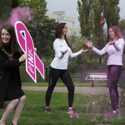 Lord Mayor Nuala gets a dust up for breast cancer research